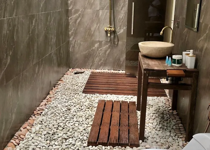 Denira, Gym & Private Pool *