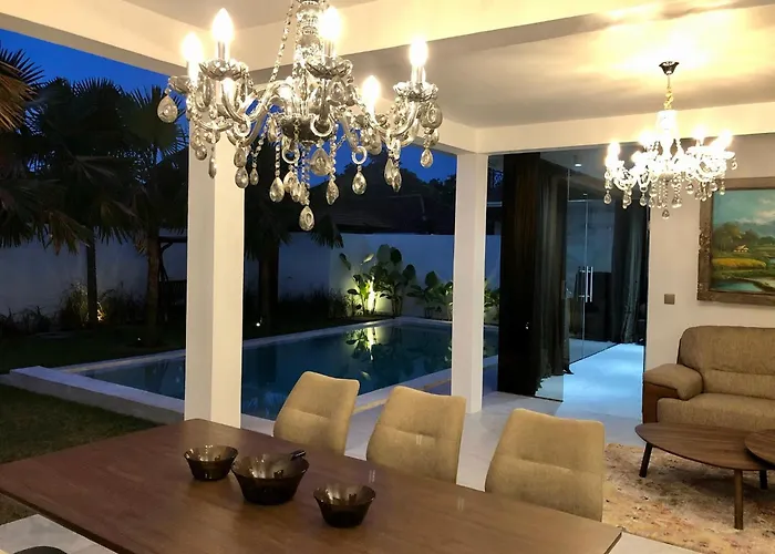 Denira, Gym & Private Pool فيلة