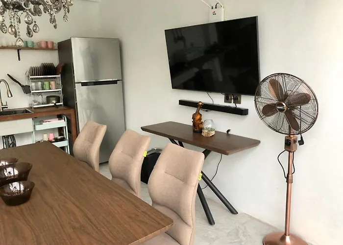 Denira, Gym & Private Pool نوسا دوا
