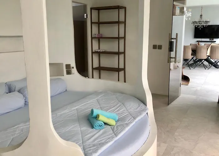 Denira, Gym & Private Pool